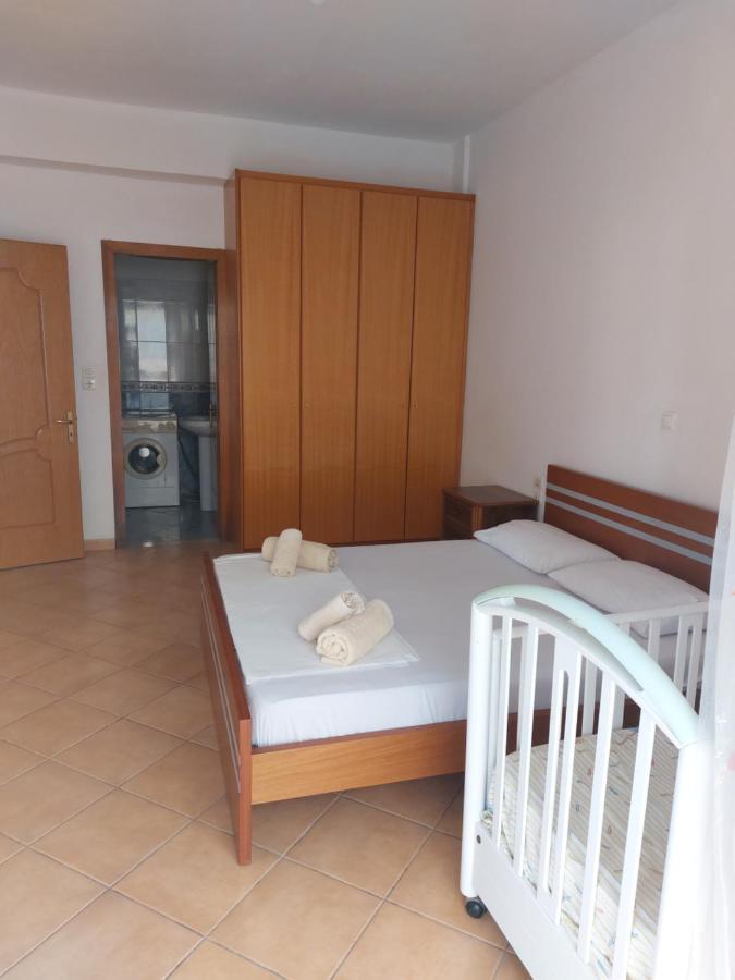 Family Apartments Sarandë Exterior foto